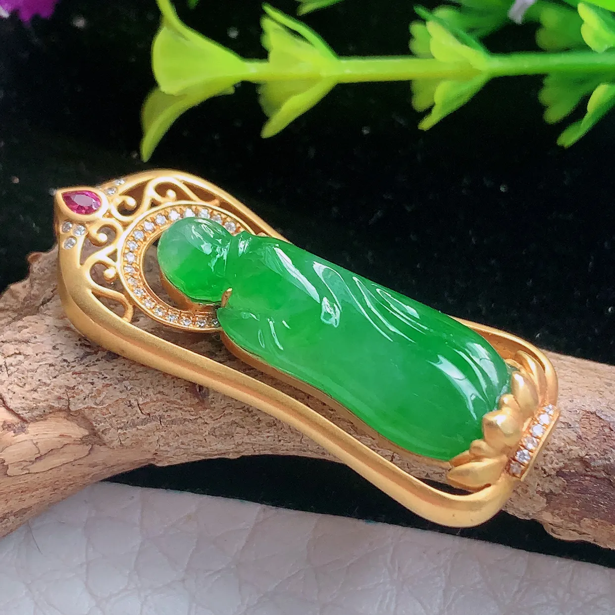 axm自然光34.7*13.5*6.6天然缅甸翡翠a货飘冰阳悟道 佛主玉吊坠 玉挂件