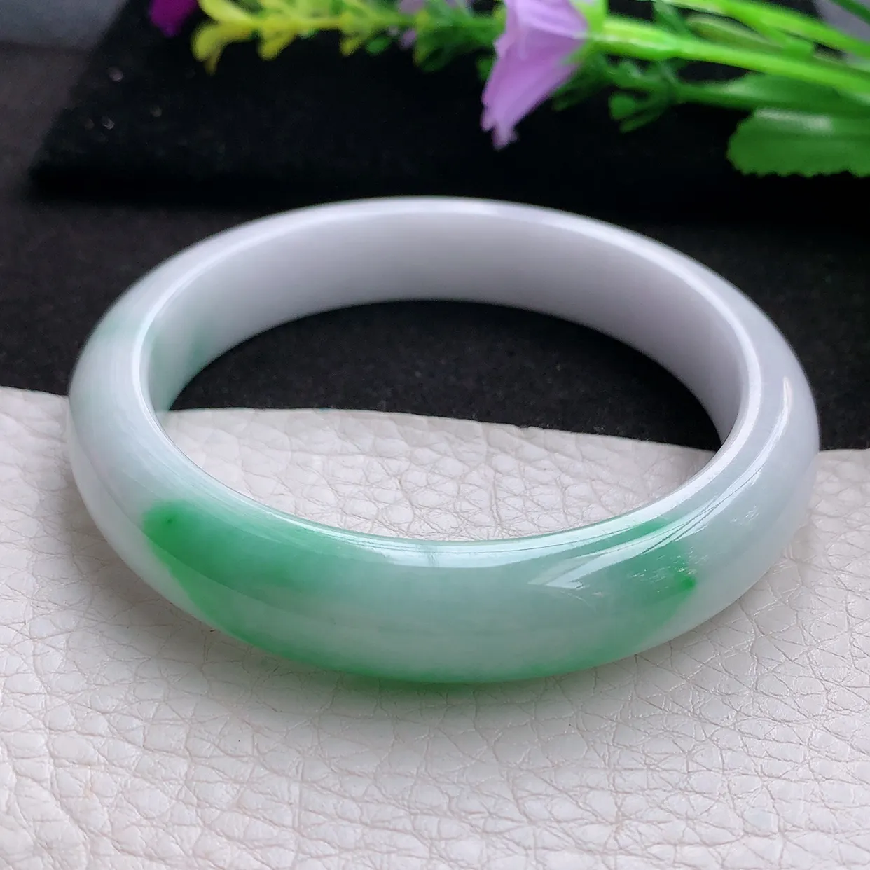 ee实拍56.5*11.6*8.3平安镯 天然翡翠A货白底青玉手镯宽边玉手环