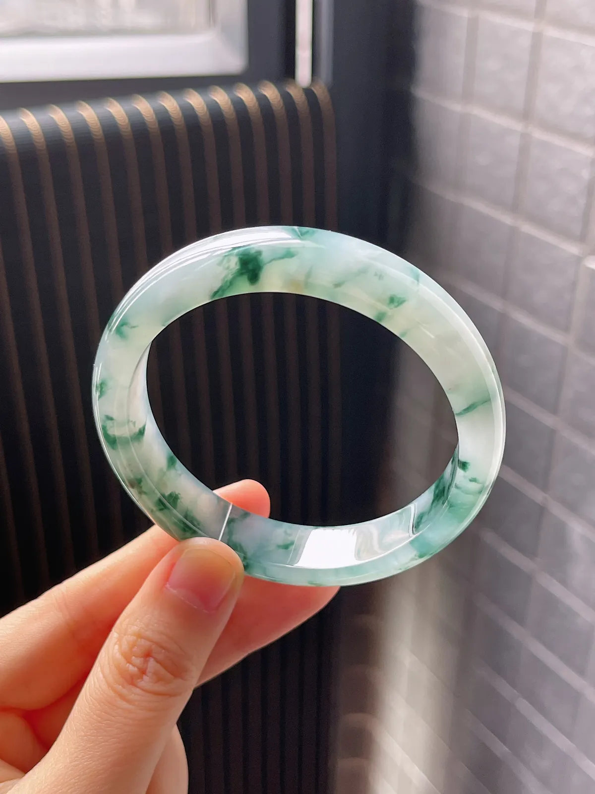 正圈55.6圈口，翡翠手镯