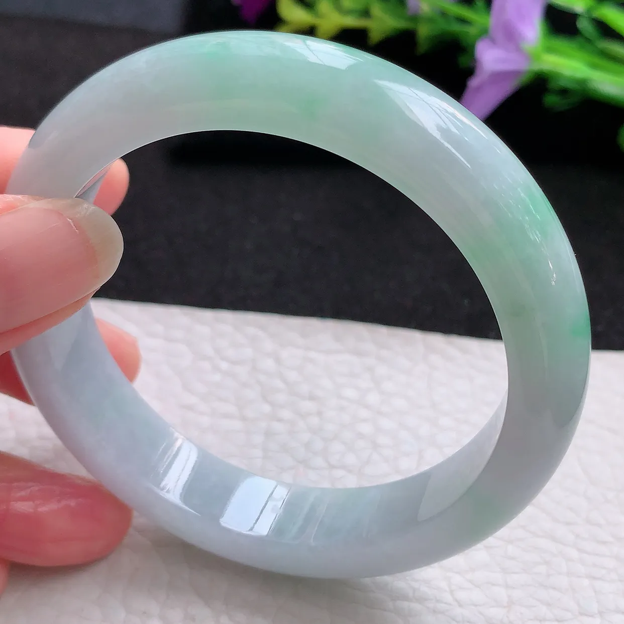 hy实拍56.5*13*8.5平安镯 天然翡翠A货手镯飘绿水润宽边玉手环