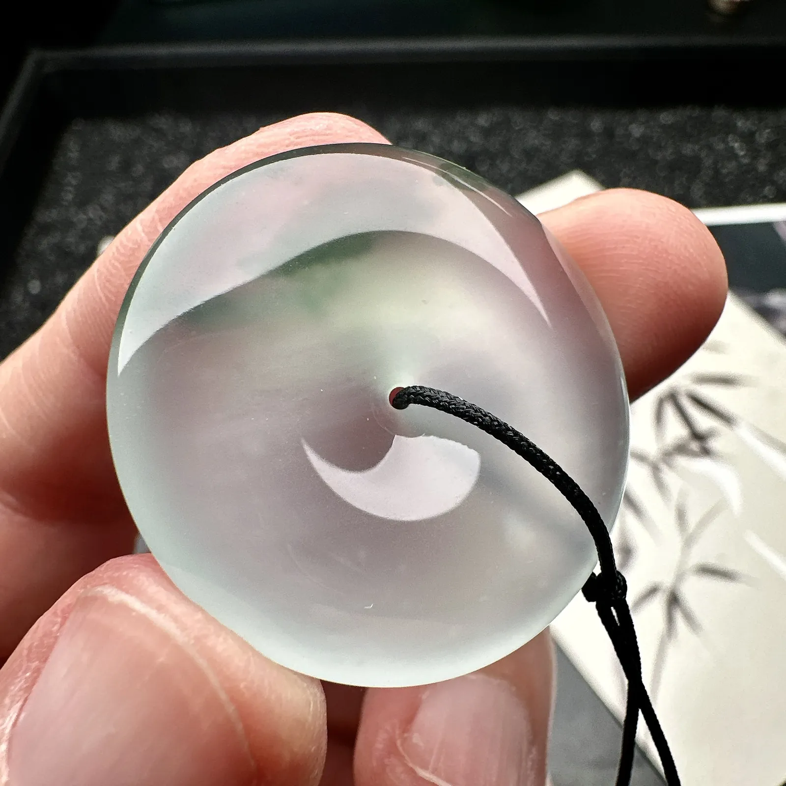 【冰种飘花平安扣】质地细腻冰润，品质很好，冰感十足，胶感明显，收藏品质