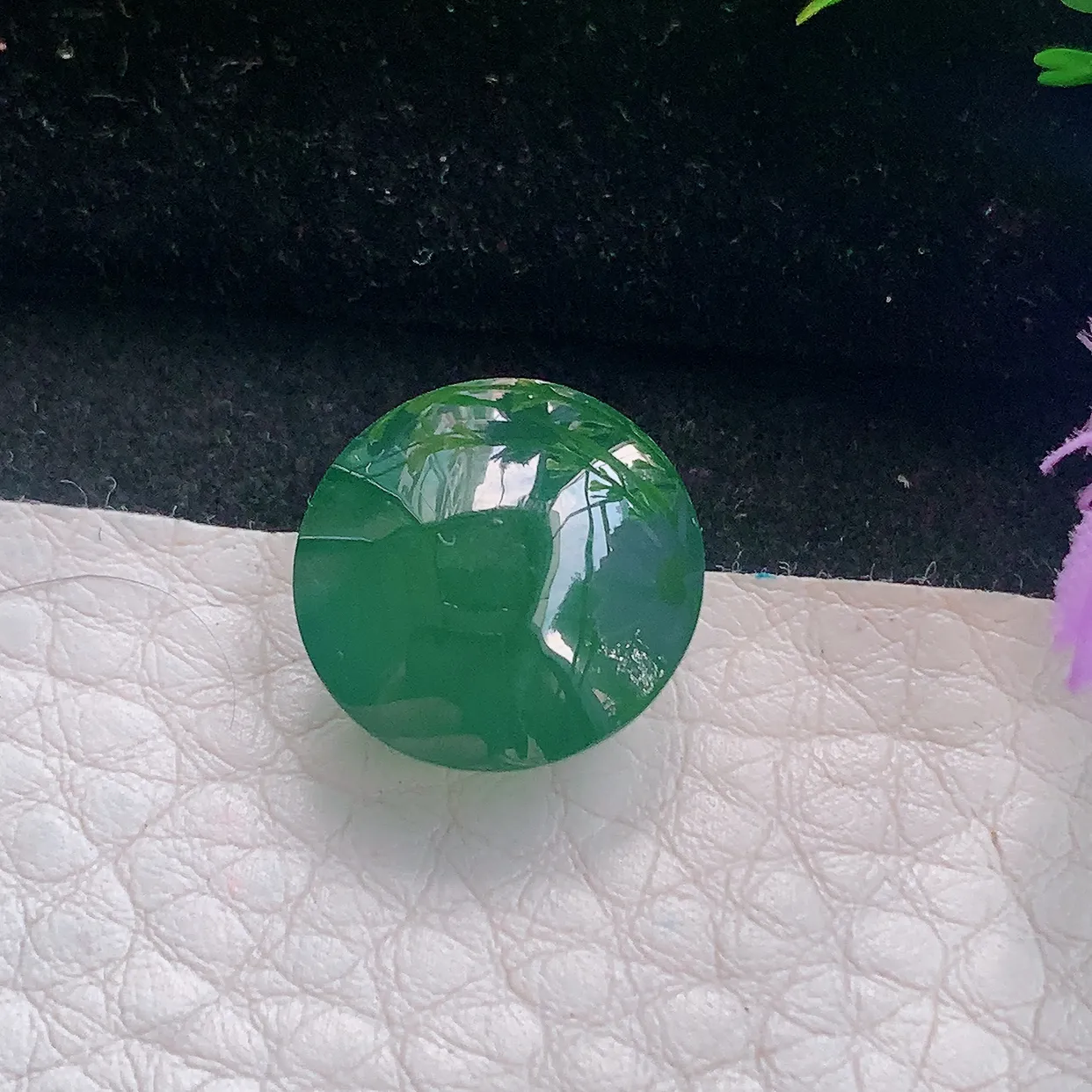 axm实拍14.7*14*8.8天然缅甸翡翠a货冰满绿饱满蛋面 鸽子蛋