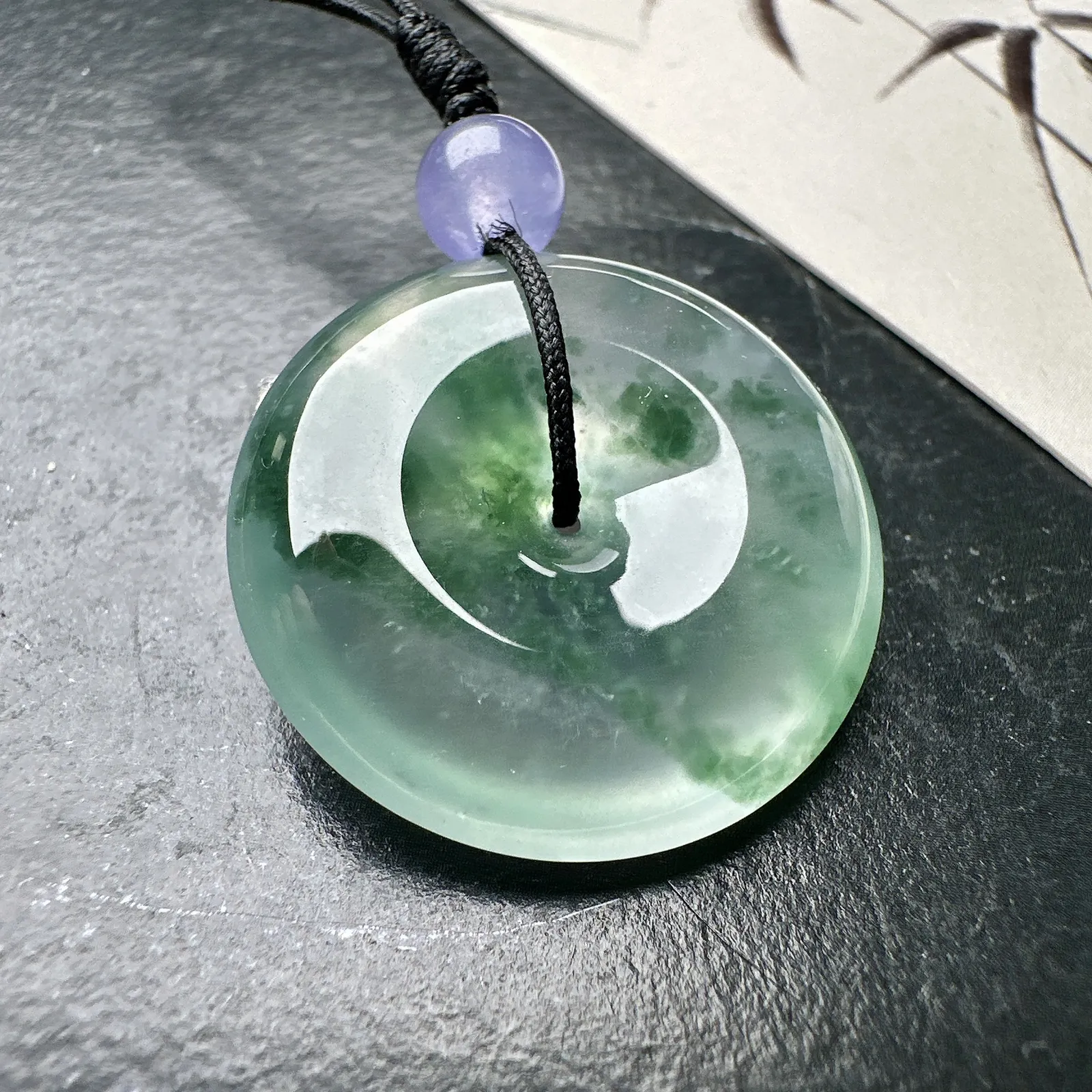 【冰种飘花平安扣】质地细腻，品质很好，冰感十足，胶感明显，收藏品质