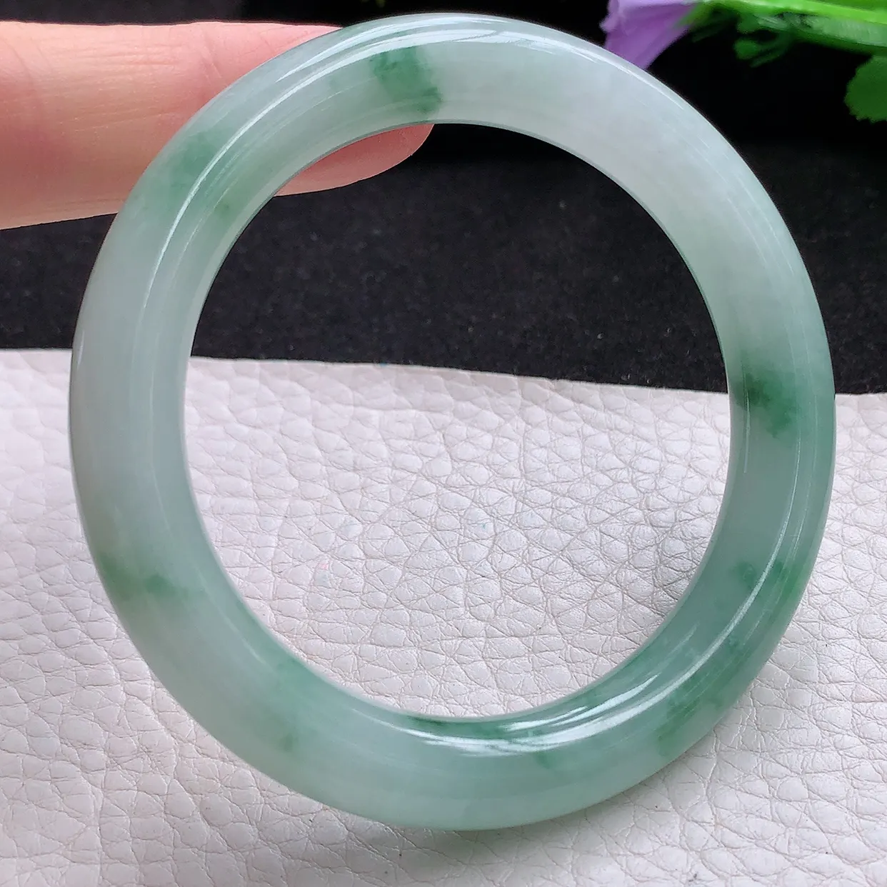 hy实拍54*10.2*9.8美人镯 天然翡翠A货手镯水润飘花圆条玉手环 叮当镯