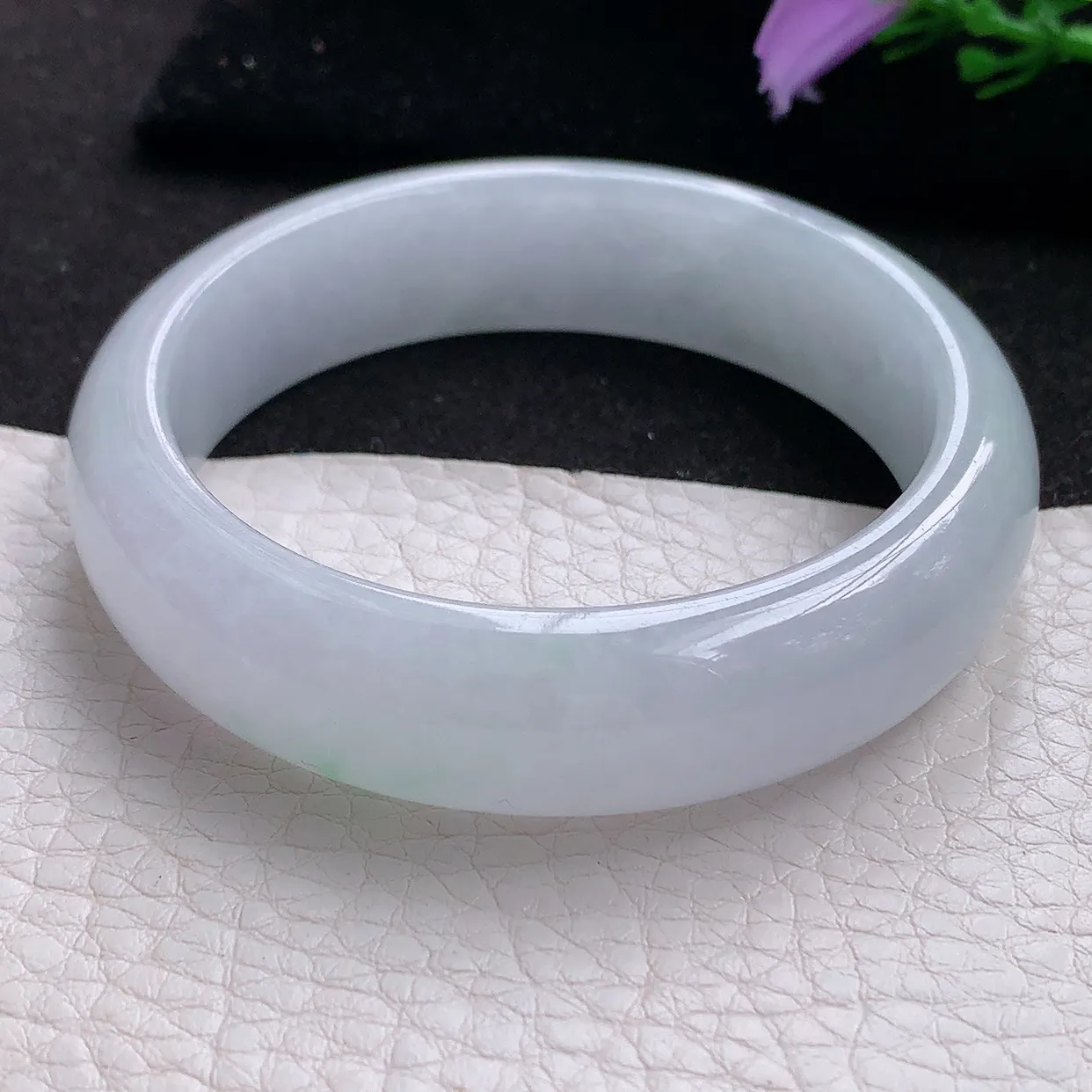 jm实拍53*14.3*7.6平安镯 天然翡翠A货飘绿玉手镯纯美宽边玉手环