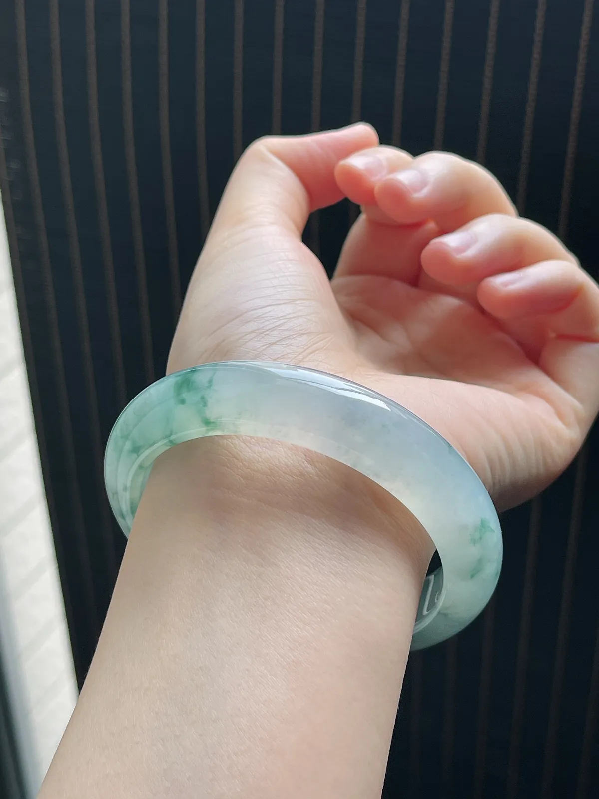 正圈57.2圈口，翡翠冰糯种飘花手镯