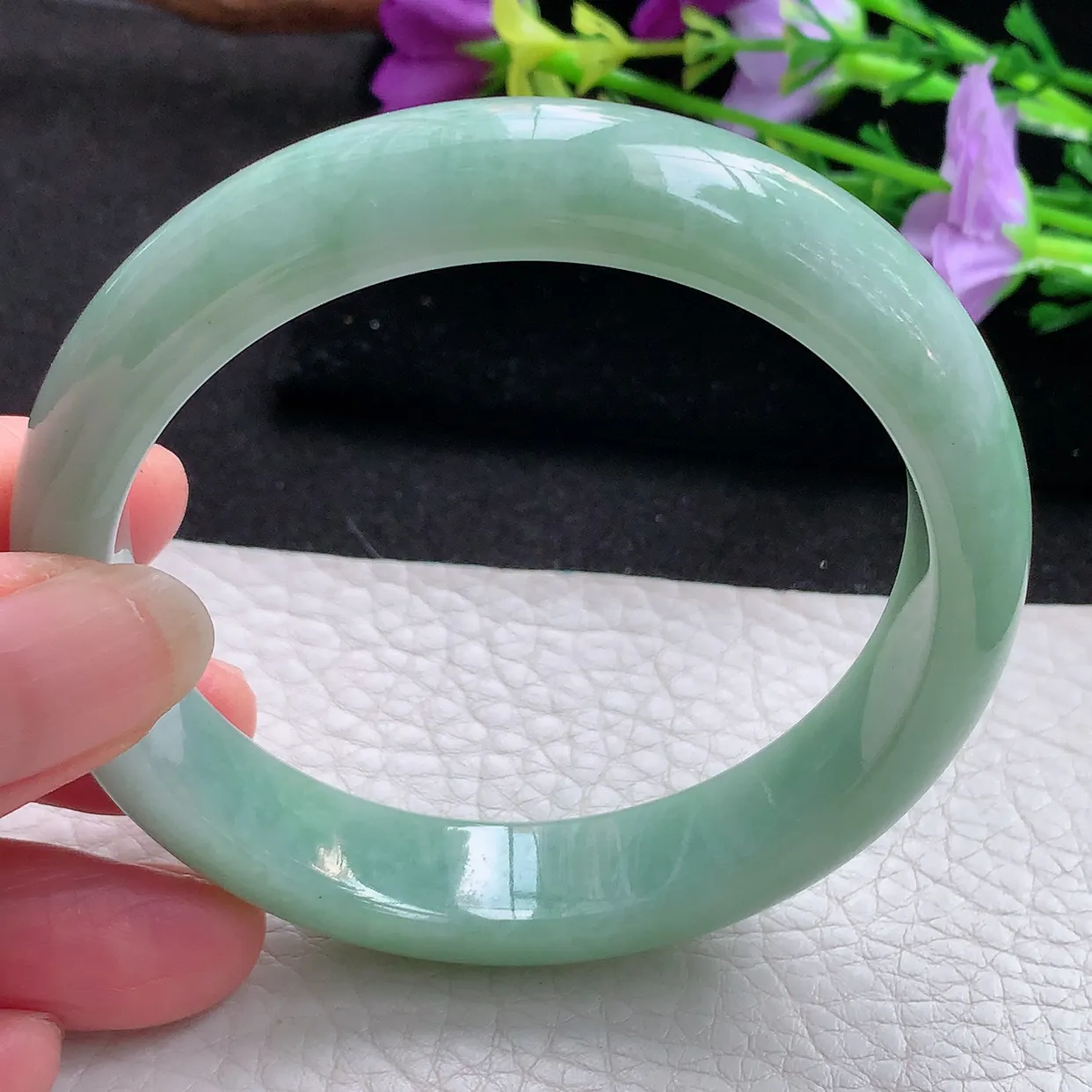 xx实拍59*13*7.8平安镯 天然翡翠A货满绿玉手镯水润宽边玉手环