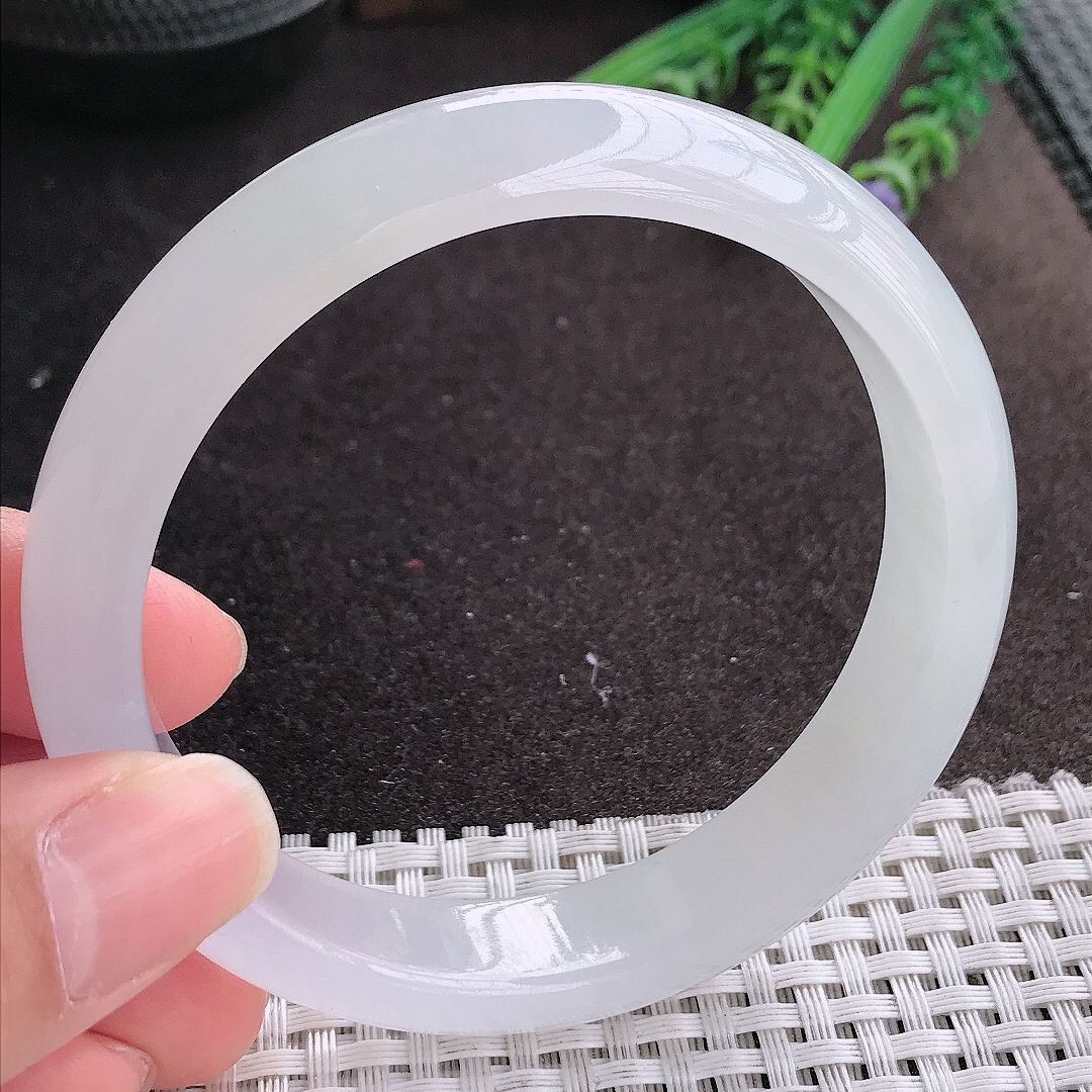 实拍A货翡翠61.5/13.4/8老坑冰透果冻胶白冰手镯宽边玉镯手环