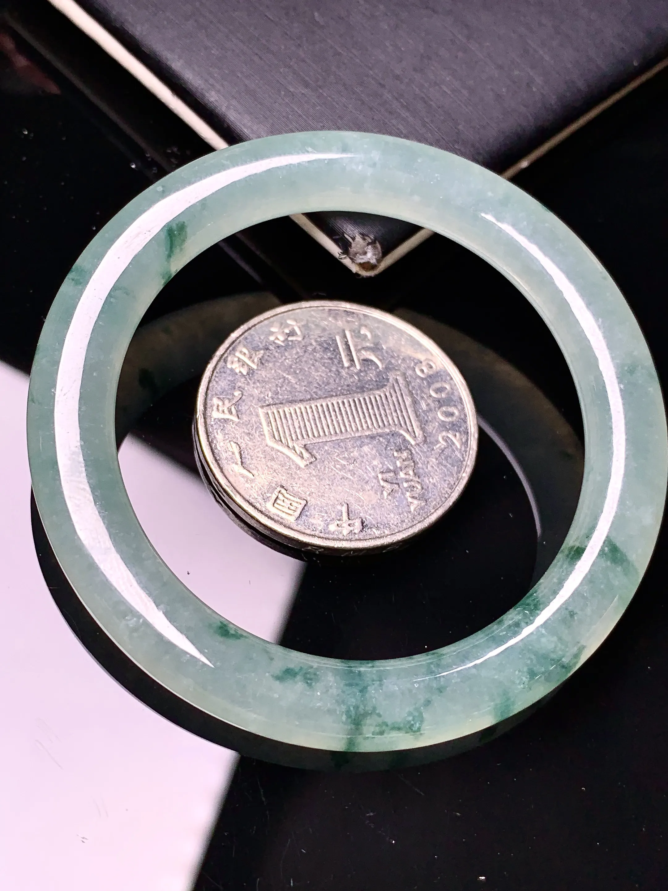 飘花平安环吊坠 玉质细腻 色泽清新艳丽 整体尺寸53*5.8*6.6