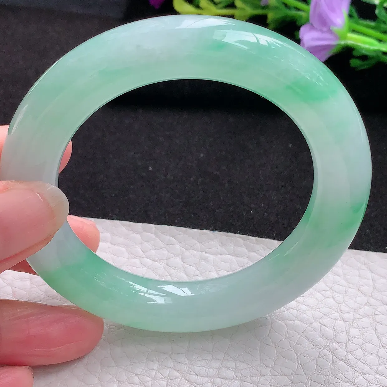 yh收藏款54*12*11.7胖圆镯 天然翡翠A货飘绿玉手镯冰飘绿圆条玉手环 美人镯