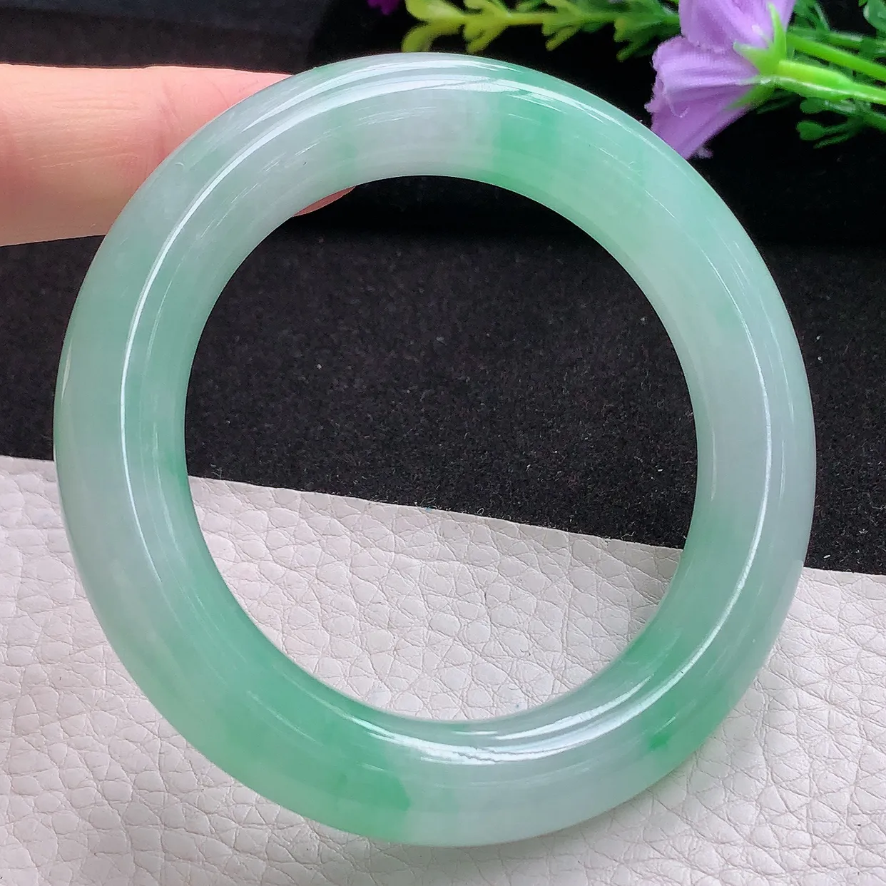 yh收藏款54*12*11.7胖圆镯 天然翡翠A货飘绿玉手镯冰飘绿圆条玉手环 美人镯