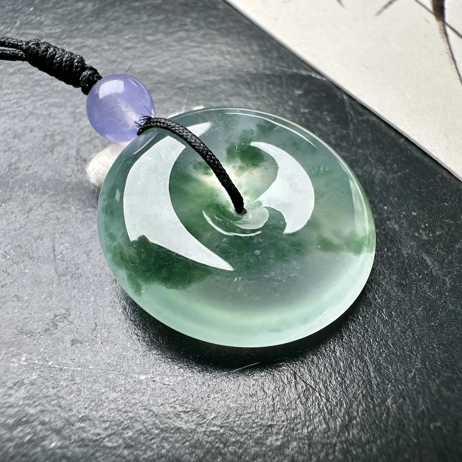 【冰种飘花平安扣】质地细腻，品质很好，冰感十足，胶感明显，收藏品质