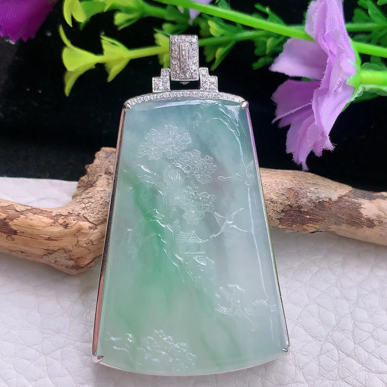 axm自然光58.2*33.8*8.2天然缅甸翡翠a货冰飘金丝绿山水 大好河山玉吊坠 玉挂件