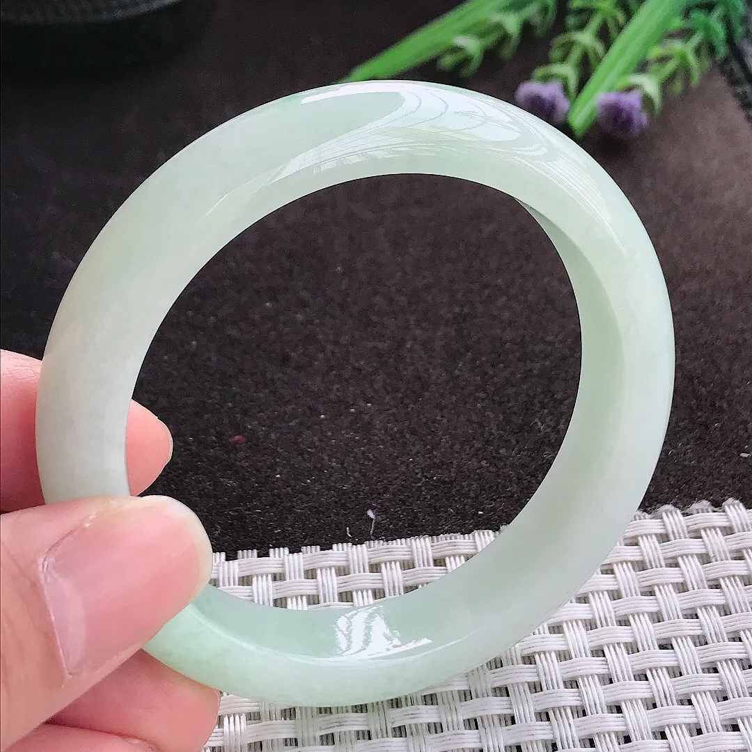 实拍A货翡翠55/12.3/8.5老坑冰润水灵冰晴绿手镯宽边玉镯手环