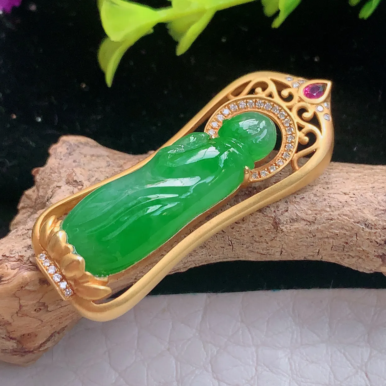 axm自然光34.7*13.5*6.6天然缅甸翡翠a货飘冰阳悟道 佛主玉吊坠 玉挂件