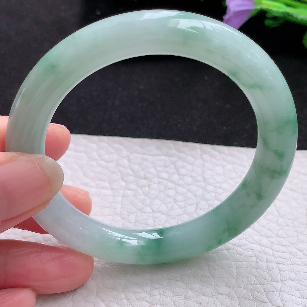 hy实拍54*10.2*9.8美人镯 天然翡翠A货手镯水润飘花圆条玉手环 叮当镯