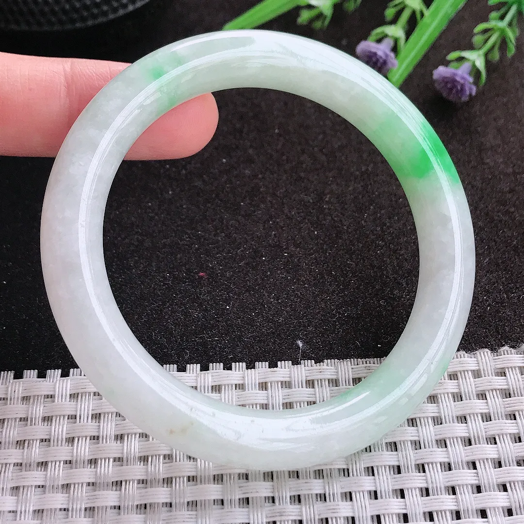 实拍A货翡翠55.5/9.6/9.8老坑精美冰润飘阳绿圆条手镯玉镯手环