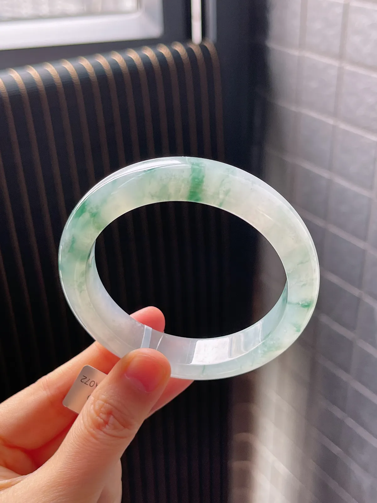 正圈57.2圈口，翡翠冰糯种飘花手镯