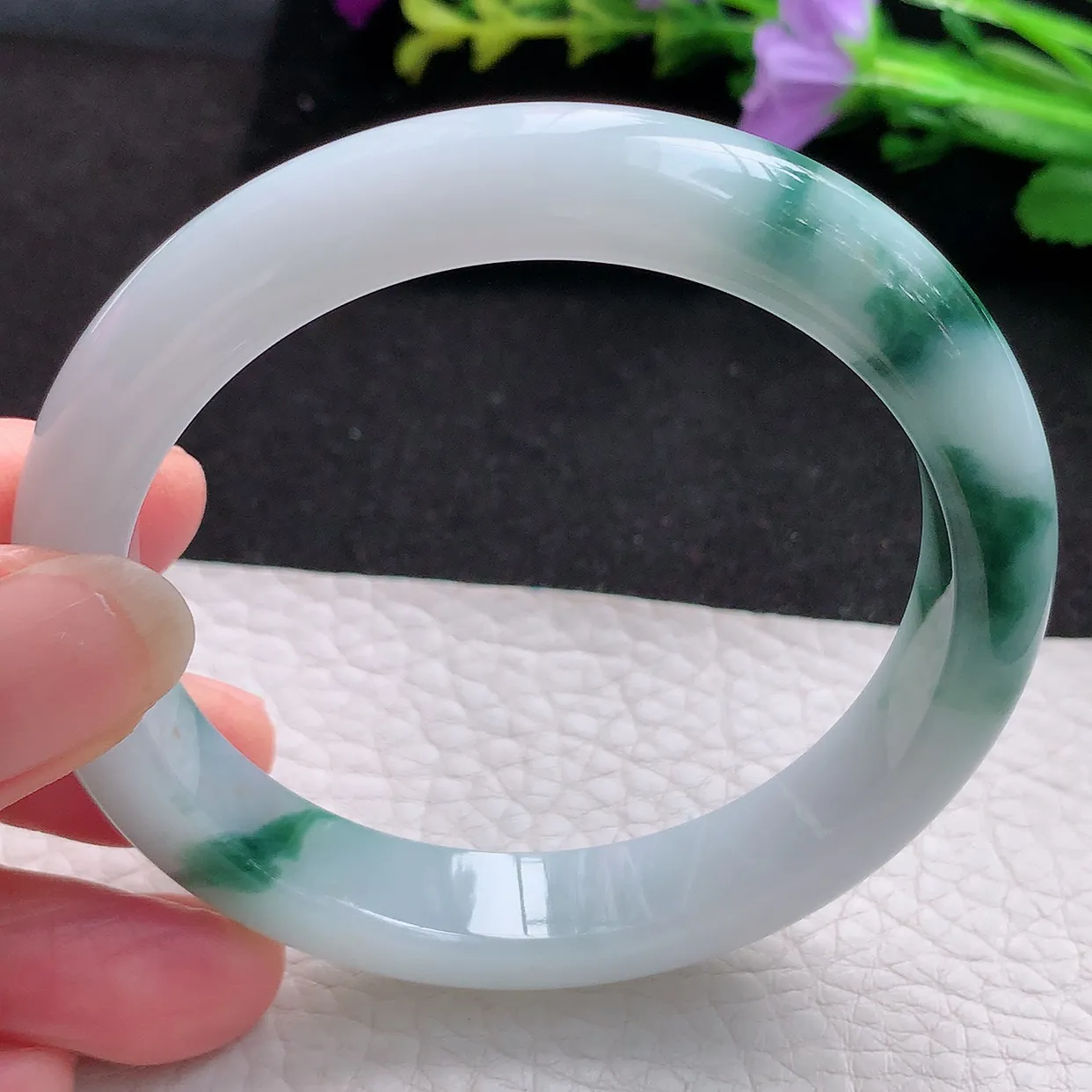 ee实拍56*11.2*7.8平安镯 天然翡翠A货飘花玉手镯水润宽边玉手环