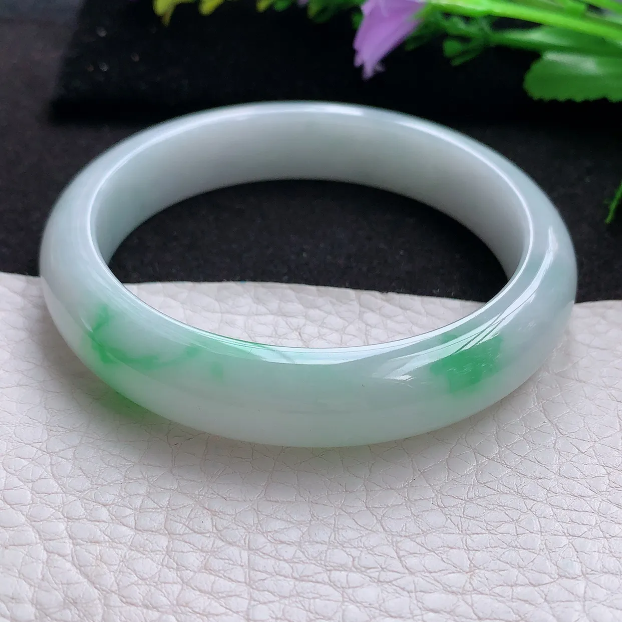 yh大圈口60*12.8*8.2平安镯 天然翡翠A货手镯细润白底青宽边玉手环