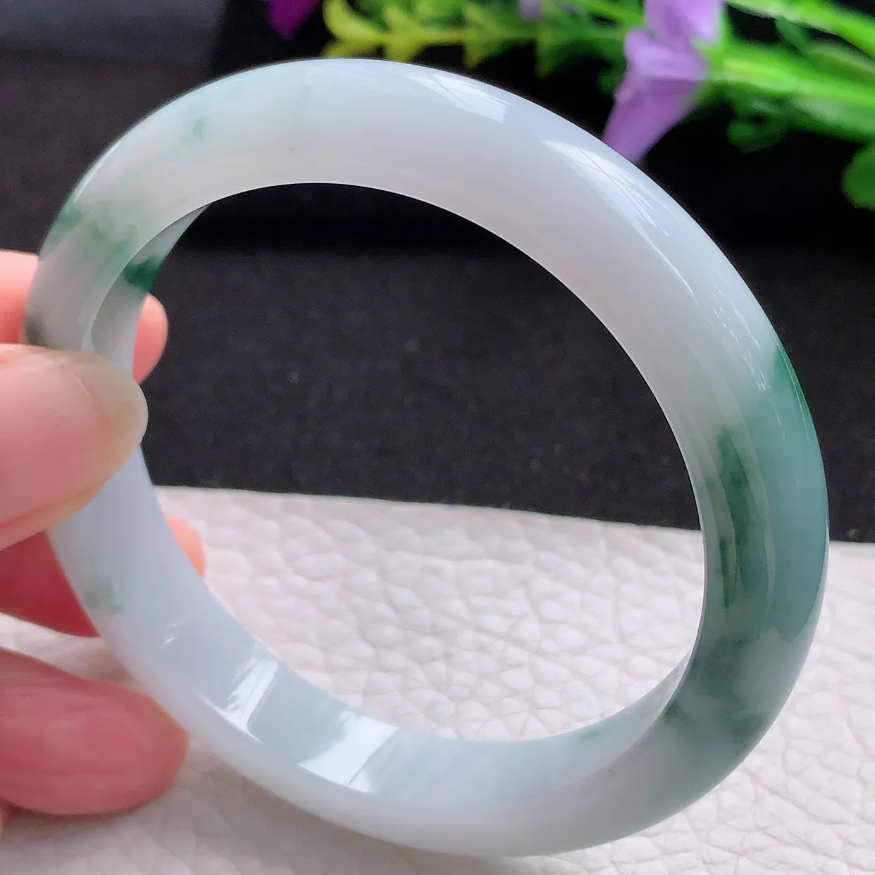 ee实拍56*11.2*7.8平安镯 天然翡翠A货飘花玉手镯水润宽边玉手环