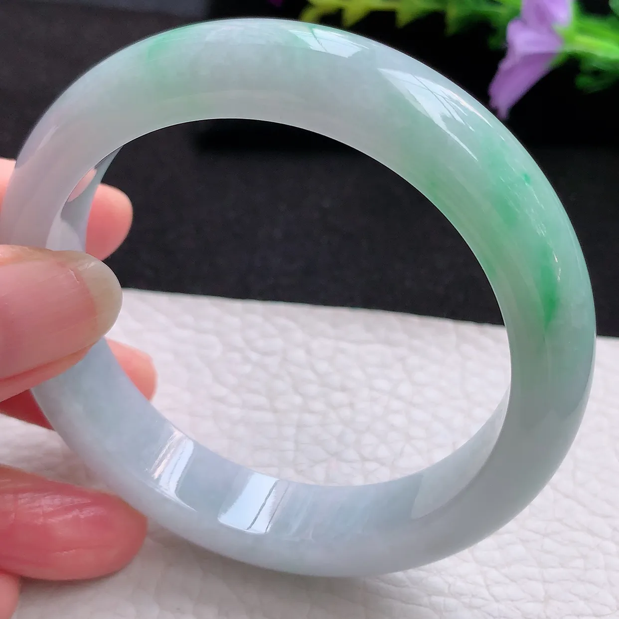 hy实拍56.5*13*8.5平安镯 天然翡翠A货手镯飘绿水润宽边玉手环