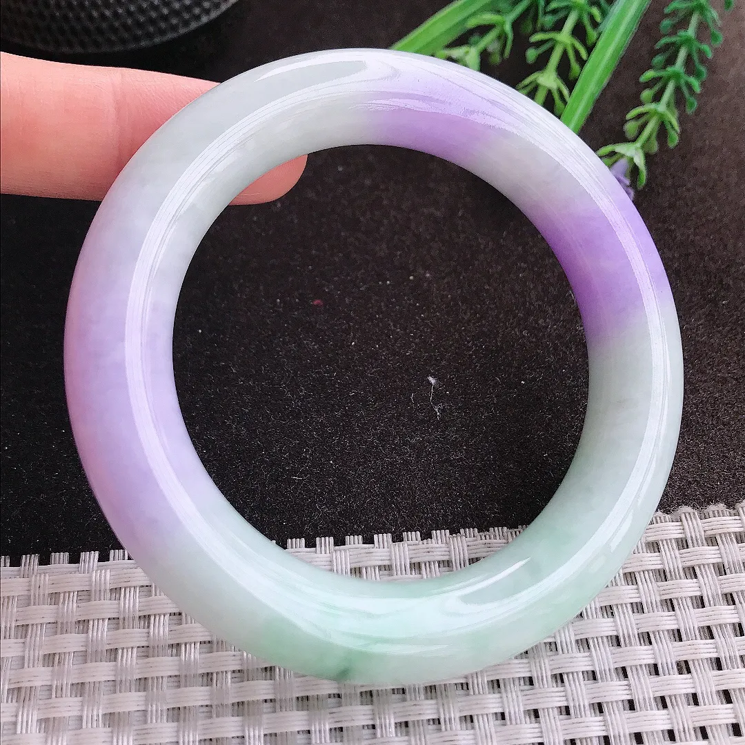实拍A货翡翠57/12.5/12.3老坑精美温润春带彩紫罗兰圆条手镯玉镯手环