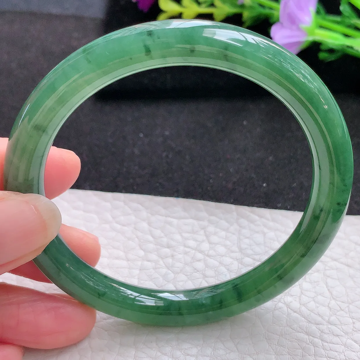 hy实拍58*8.4美人镯 天然翡翠A货手镯冰菠菜绿圆条玉镯子 叮当镯