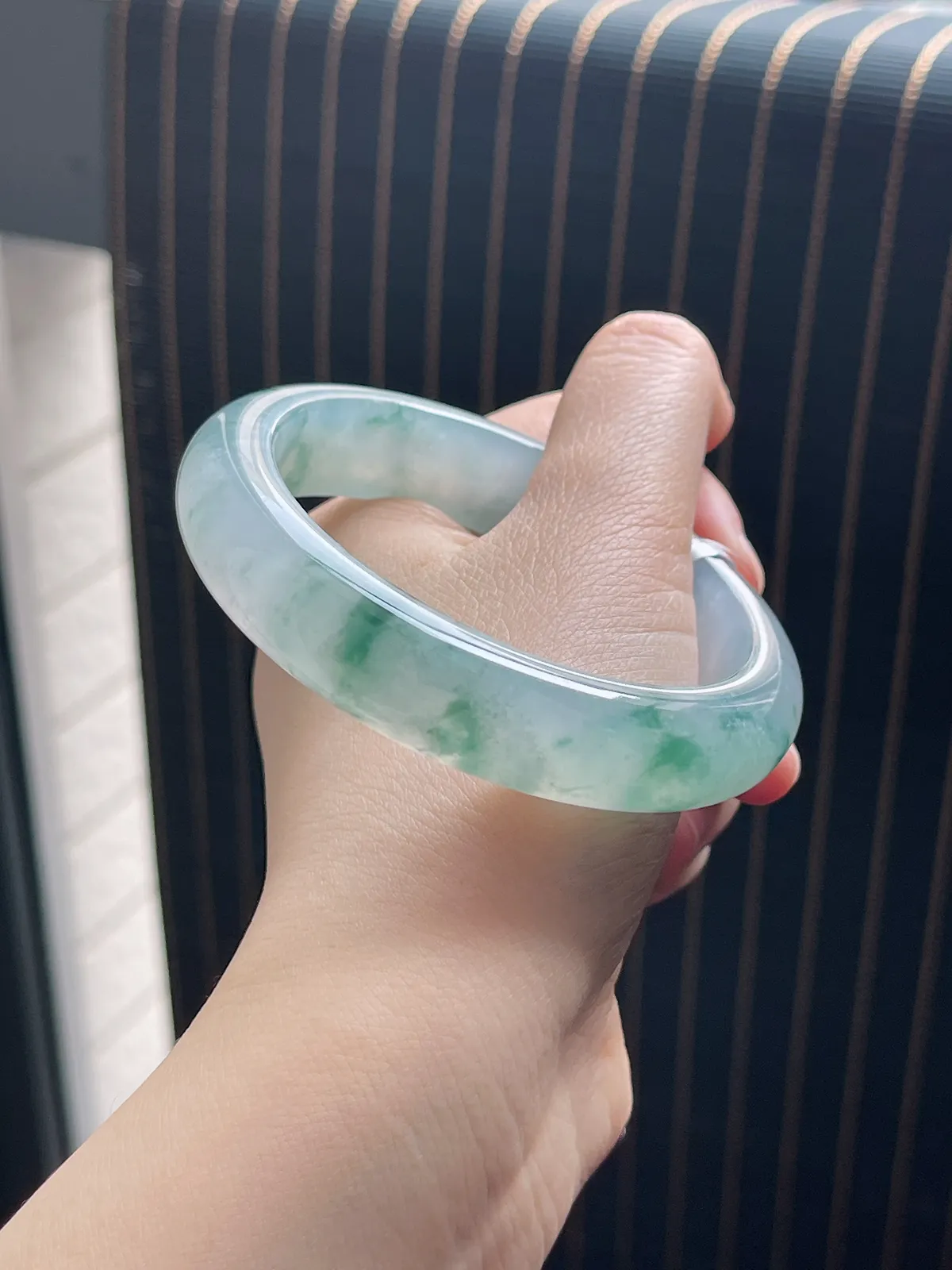 正圈57.2圈口，翡翠冰糯种飘花手镯