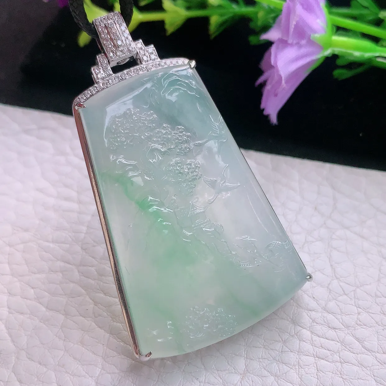 axm自然光58.2*33.8*8.2天然缅甸翡翠a货冰飘金丝绿山水 大好河山玉吊坠 玉挂件