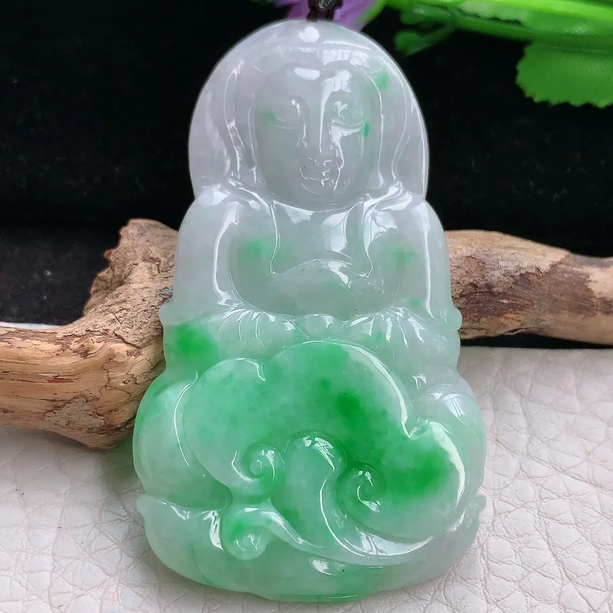 zen实拍58.6*34*5.5缅甸天然翡翠飘阳绿观音 玉观音挂件 玉吊坠