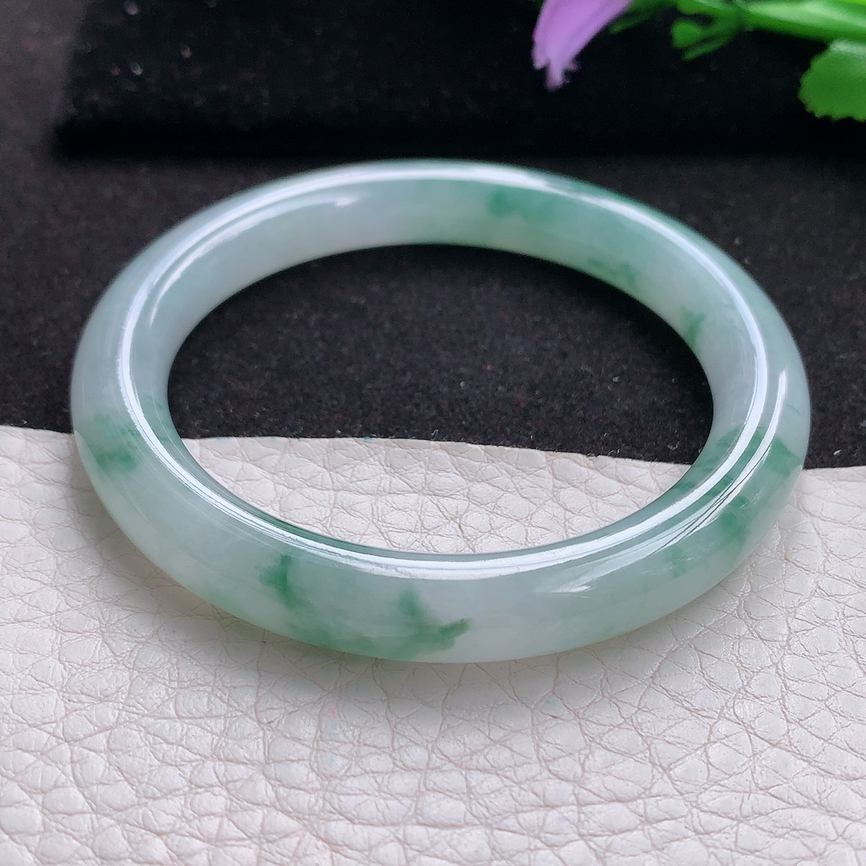 yh小圈口51*8.5美人镯 天然翡翠A货飘花玉手镯秀气水润圆条玉手环