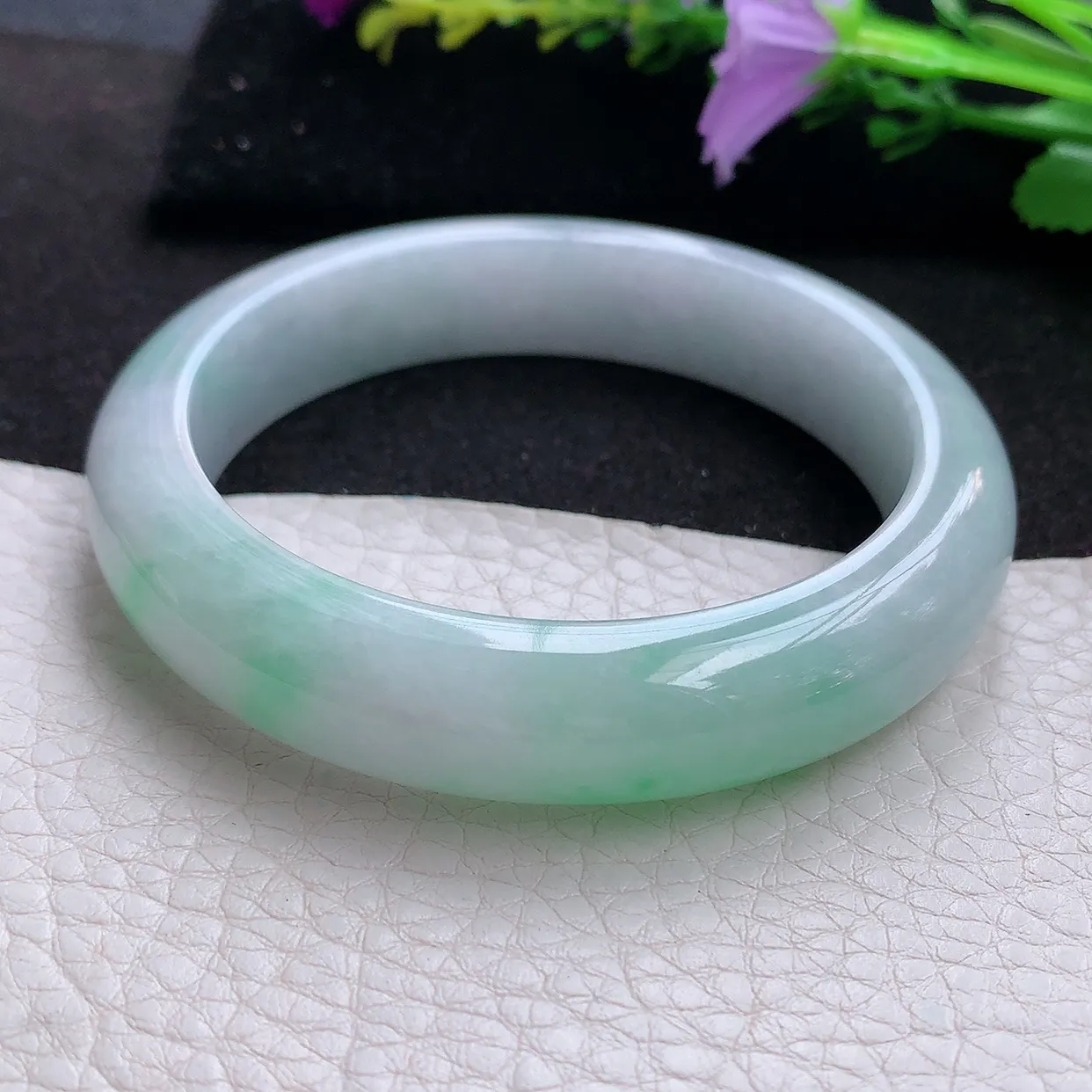 hy实拍56.5*13*8.5平安镯 天然翡翠A货手镯飘绿水润宽边玉手环