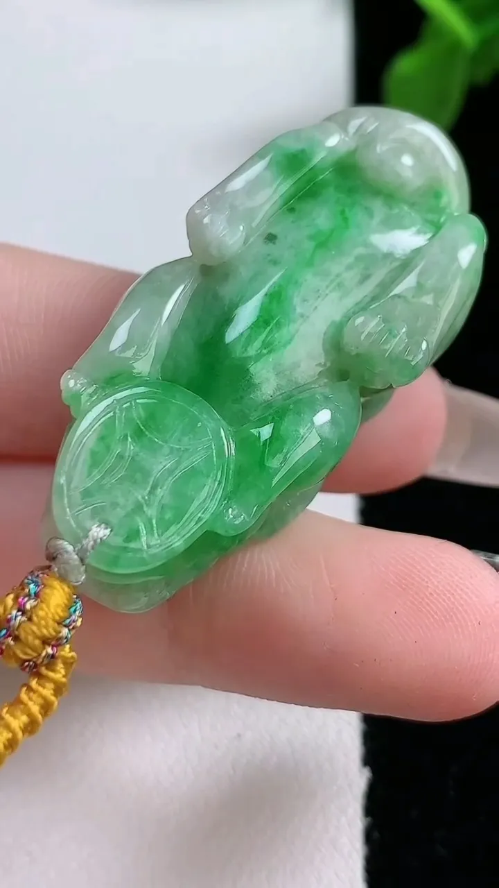 天然A货翡翠貔貅吊坠，尺寸43-20-13，重:21.30g 002
1月1日