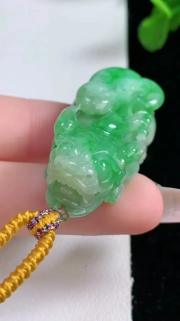 天然A货翡翠貔貅吊坠，尺寸43-20-13，重:21.30g 002
1月1日