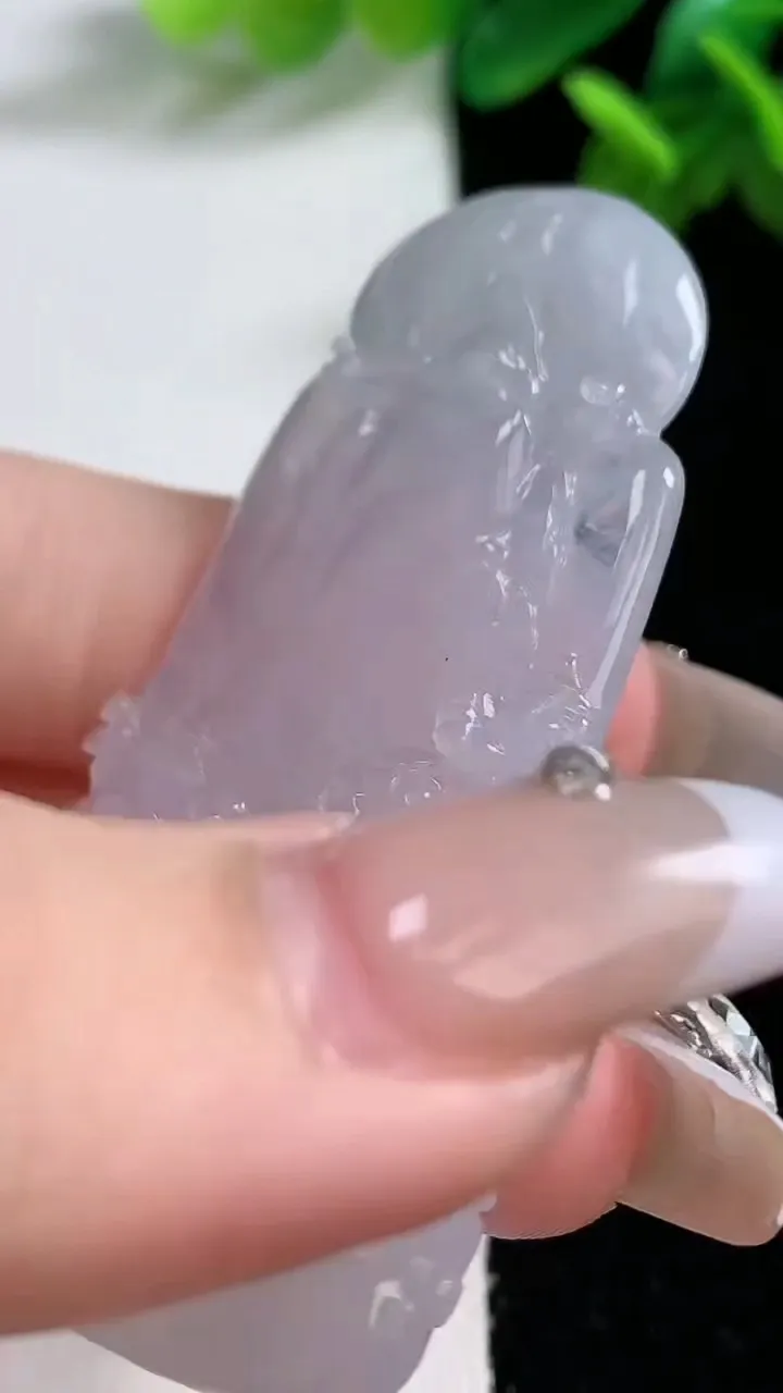 天然A货翡翠山水牌吊坠，尺寸58.8-29.6-5.8，重量:20.44g
1月1日