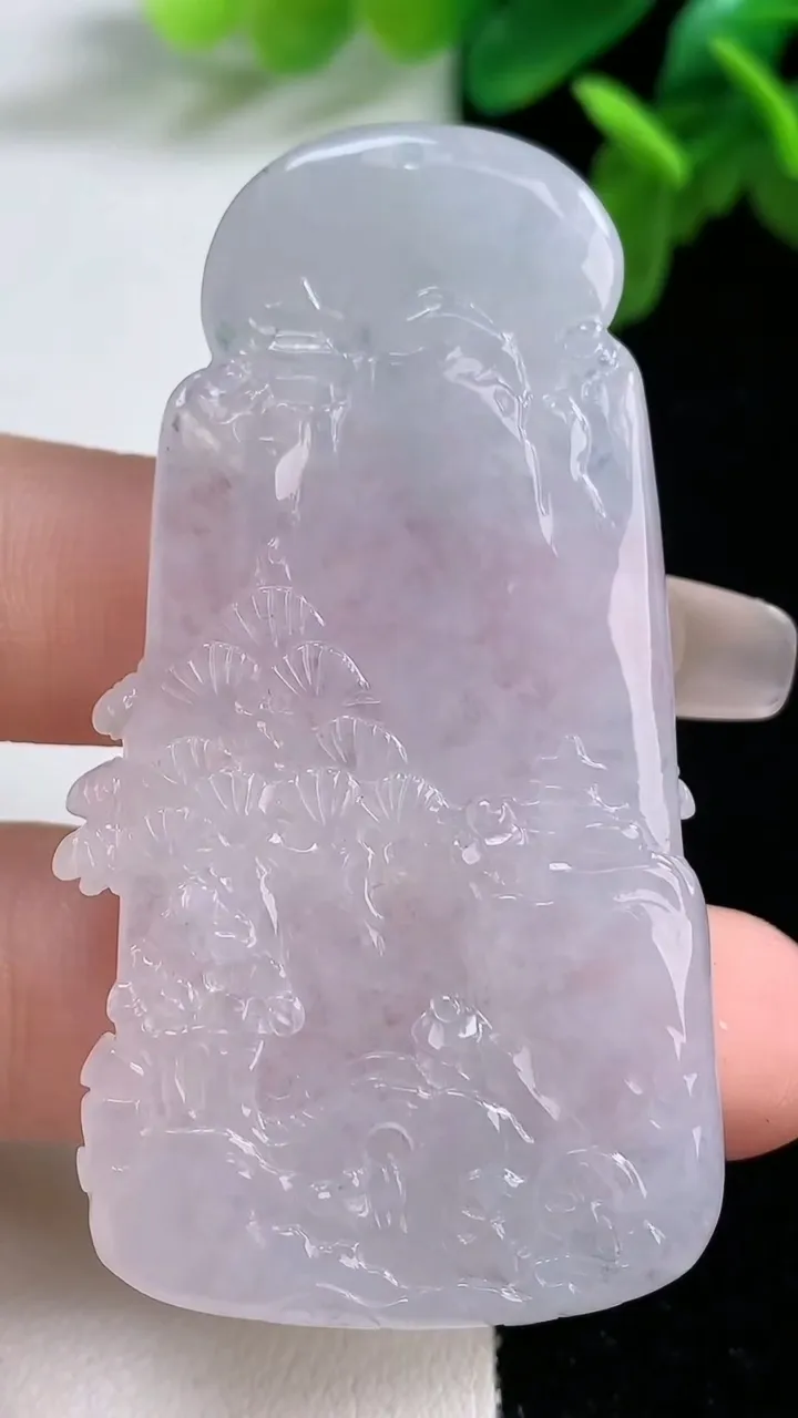 天然A货翡翠山水牌吊坠，尺寸58.8-29.6-5.8，重量:20.44g
1月1日