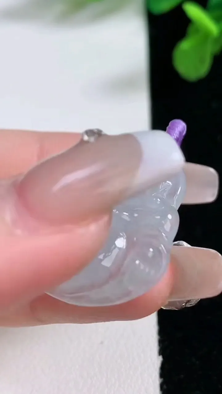 天然A货翡翠佛公吊坠，尺寸28.6-31-6，重量:7.79g
1月1日