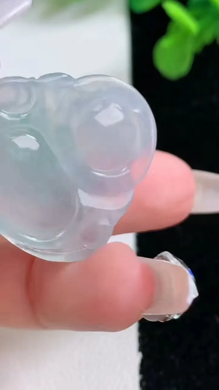 天然A货翡翠佛公吊坠，尺寸28.4-29.3-6，重量:7.35g
1月1日