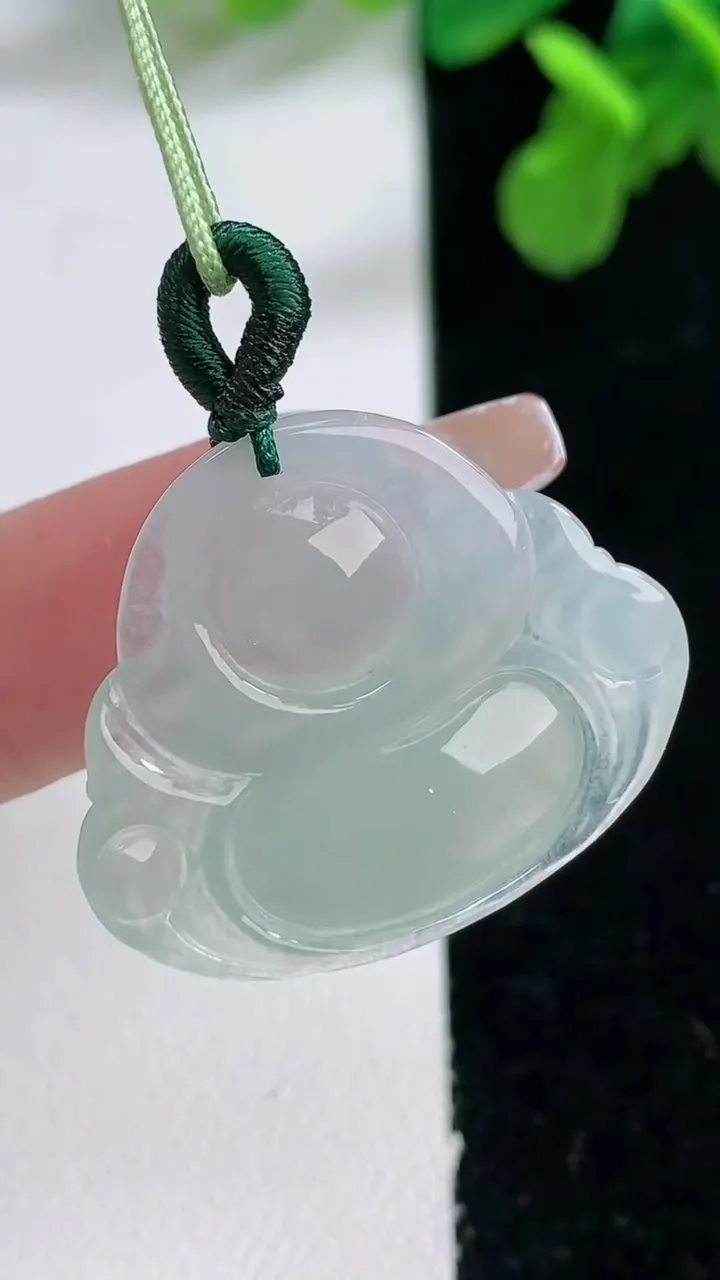 天然A货翡翠佛公吊坠，尺寸24.4-28.5-5，重量:5.28g
1月1日