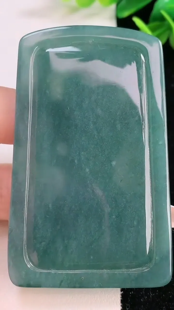 天然A货翡翠不动明王吊坠，尺寸71-43-10，重:59.08g 002
1月1日