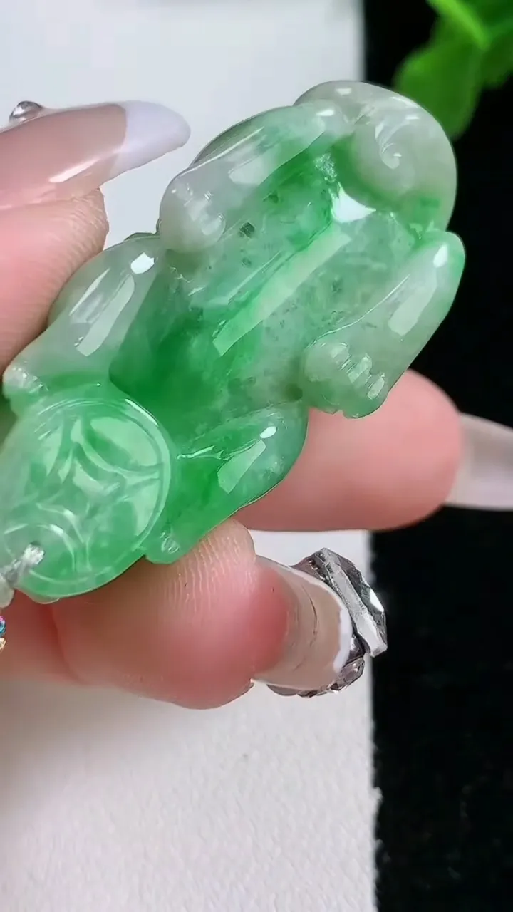 天然A货翡翠貔貅吊坠，尺寸43-20-13，重:21.30g 002
1月1日