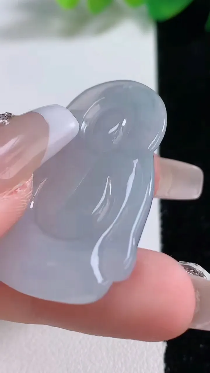 天然A货翡翠财神爷吊坠，尺寸39.7-24.4-6，重量:10.21g
1月2日