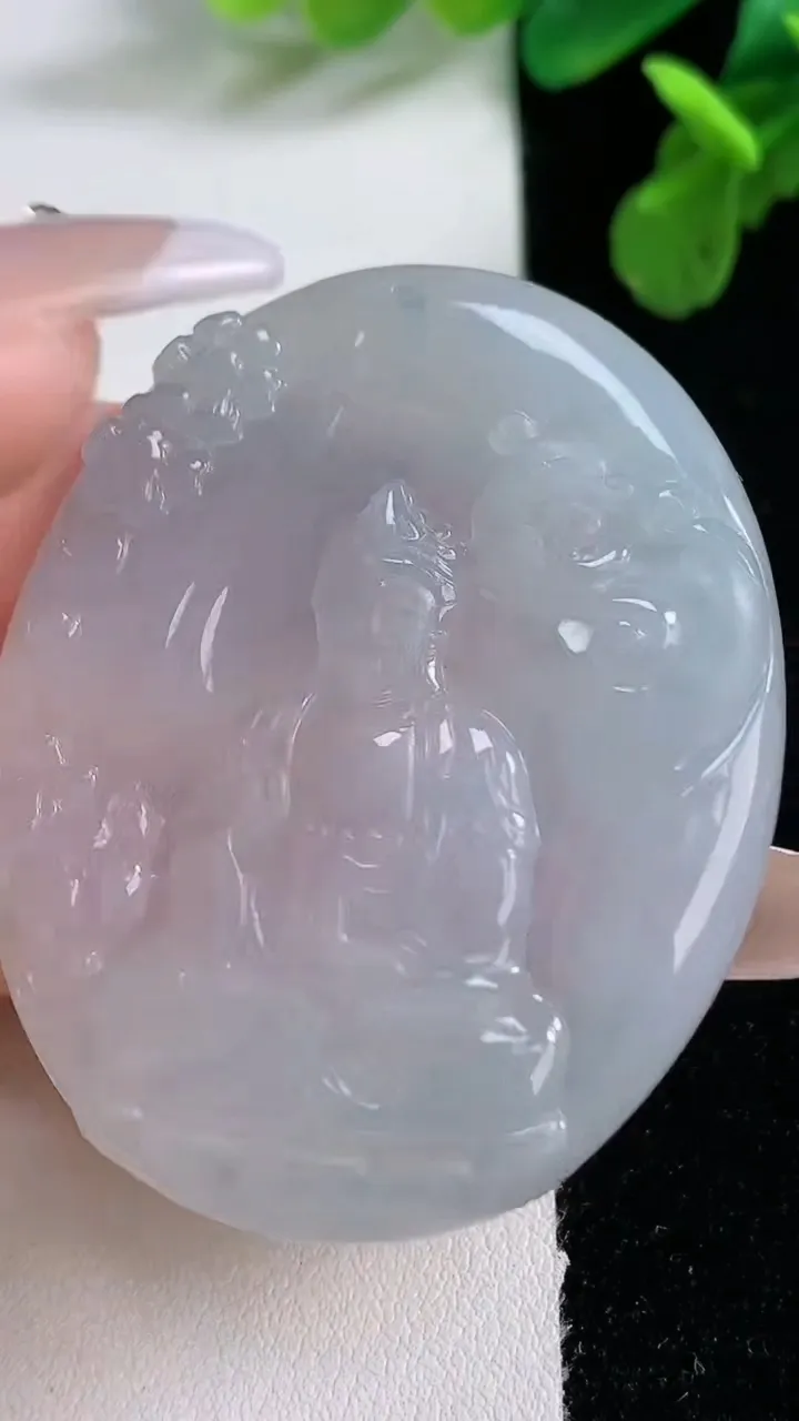 天然A货翡翠文殊菩萨吊坠，尺寸51.4-42.3-5.3，重量:26.16g
1月2日