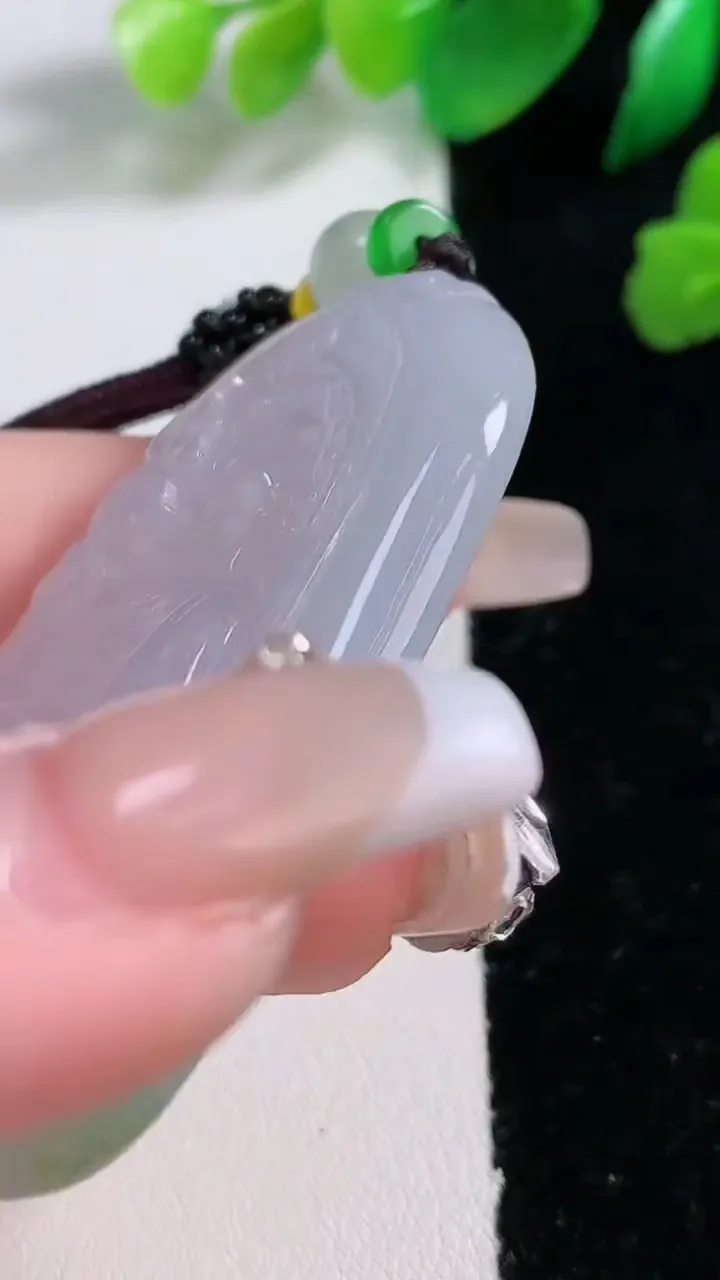 天然A货翡翠阿弥陀佛吊坠，尺寸60-30-7，重:31.10g
1月2日