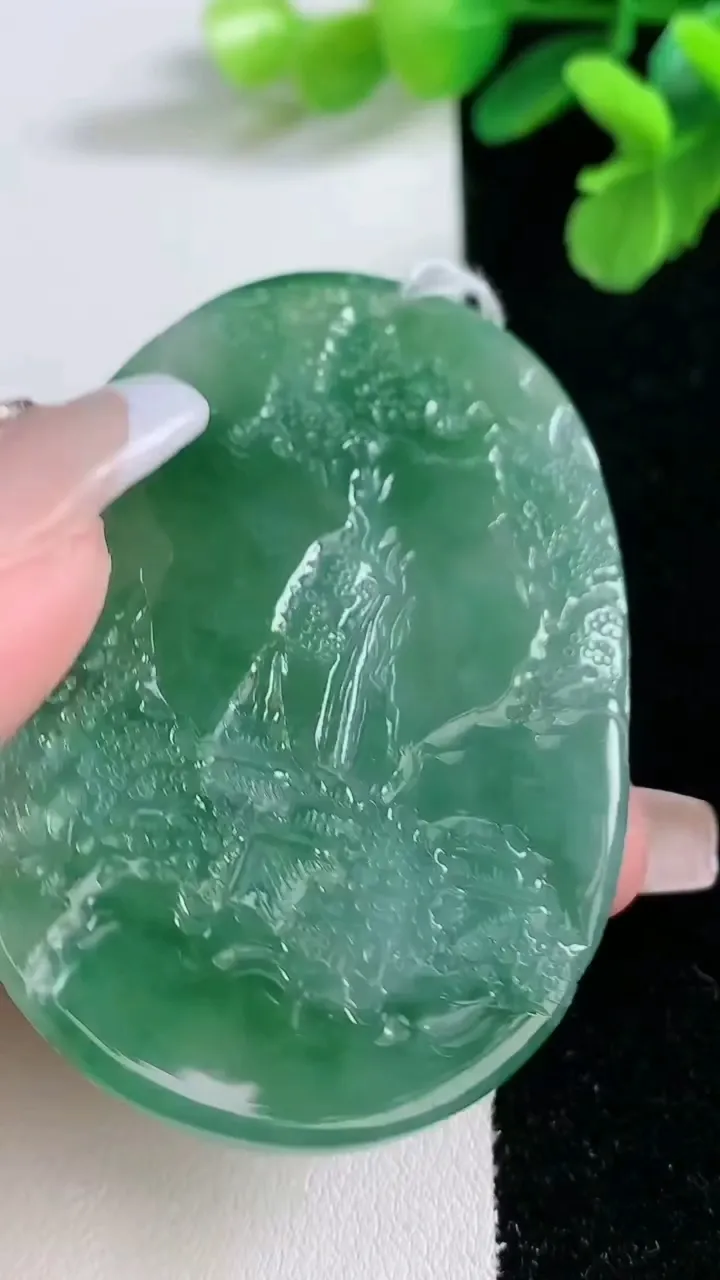 天然A货翡翠山水牌吊坠，尺寸62-43-6.5，重量:38.45g
1月2日