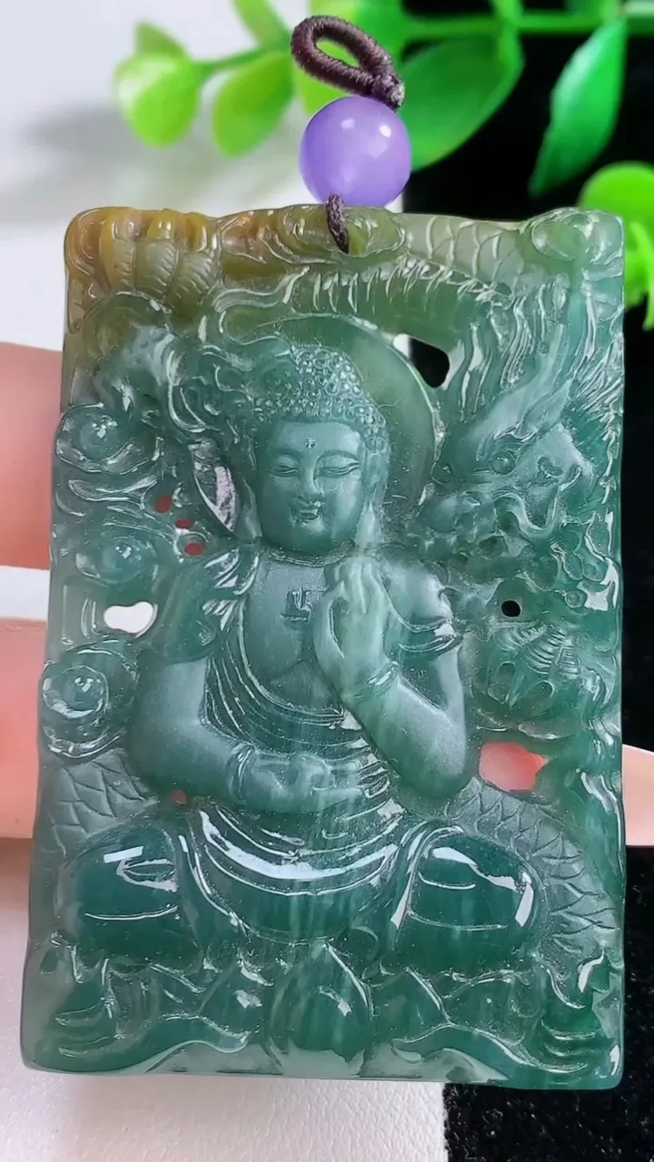 天然A货翡翠双彩蓝水祥龙观音菩萨吊坠，尺寸60-40-7，重:36.63g
1月2日
