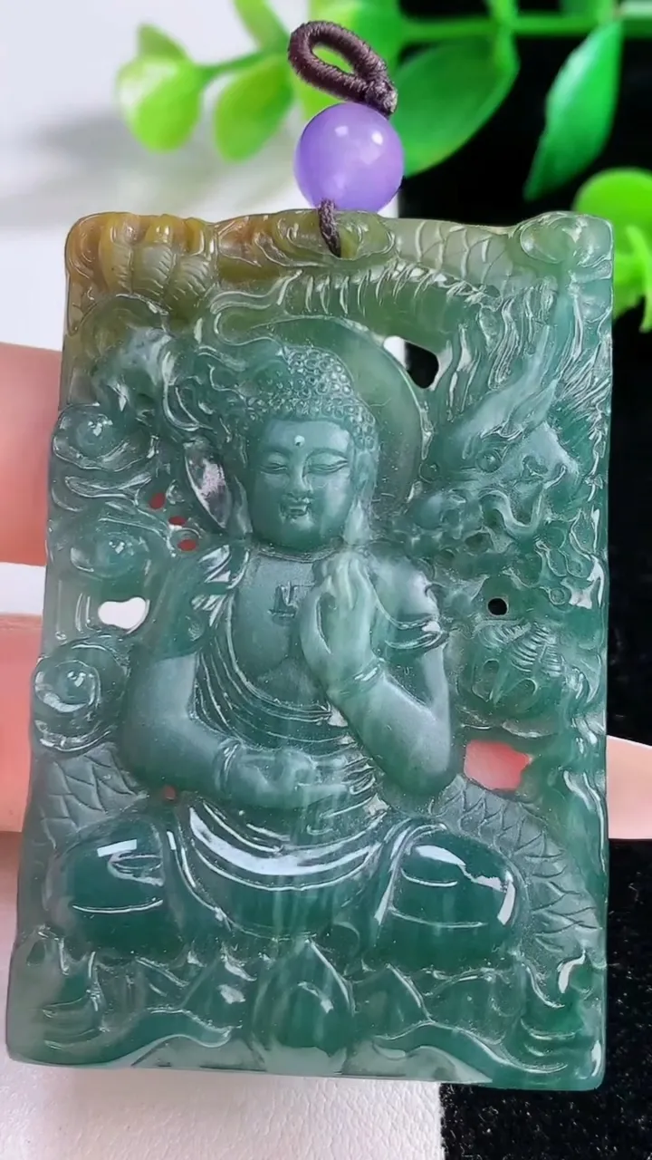 天然A货翡翠双彩蓝水祥龙观音菩萨吊坠，尺寸60-40-7，重:36.63g
1月2日