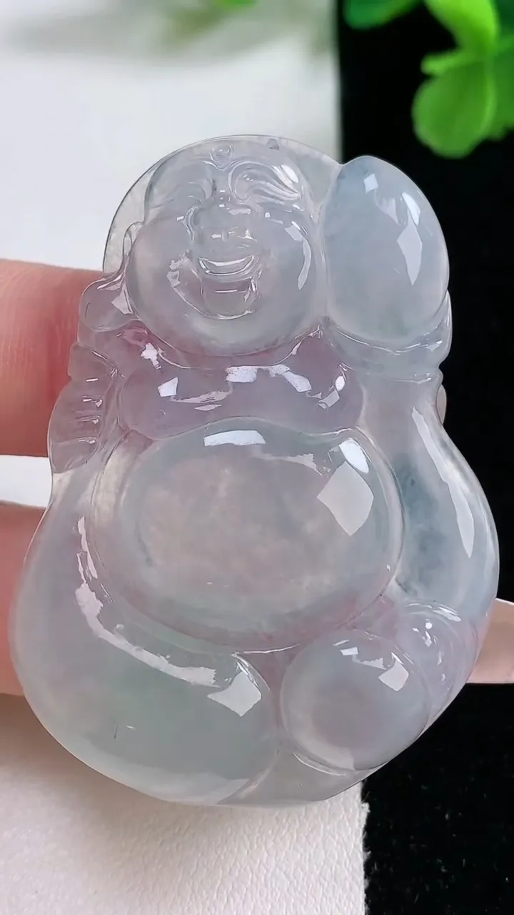 天然A货翡翠布袋佛公吊坠，尺寸51.2-37.4-5.8，重量:20.06g
1月2日