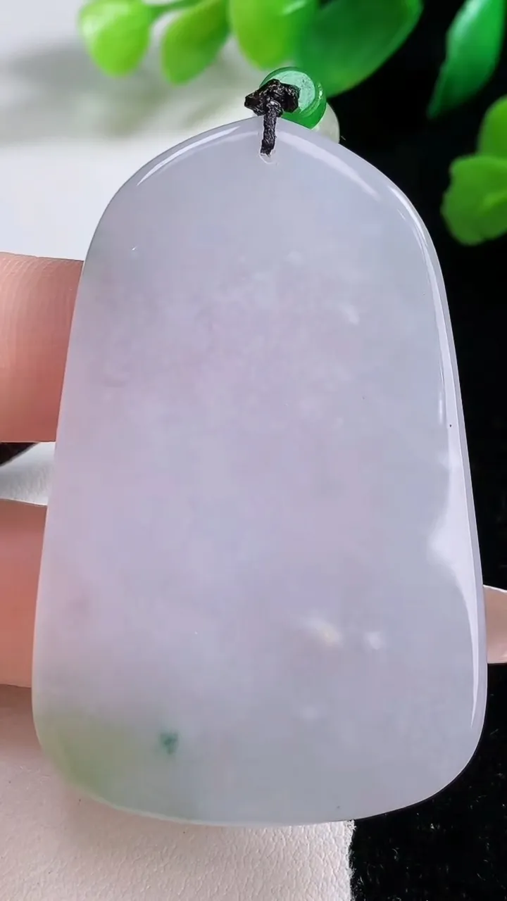 天然A货翡翠阿弥陀佛吊坠，尺寸60-30-7，重:31.10g
1月2日